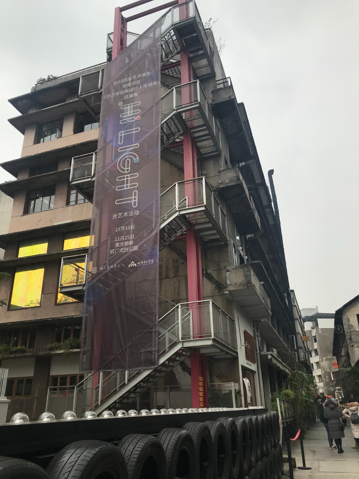 1758946700238341.jpg 2.jpg